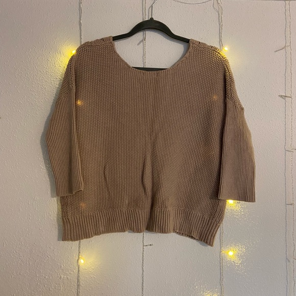 GAP Sweater - Picture 2 of 4